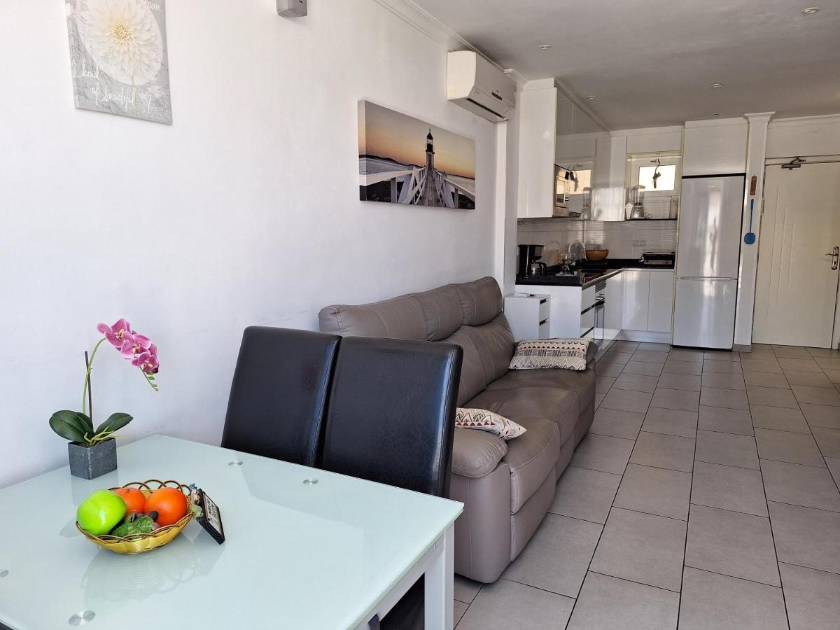 Solaris - Refurbished, Top Floor, Sea Views Puerto Rico  Exterior foto