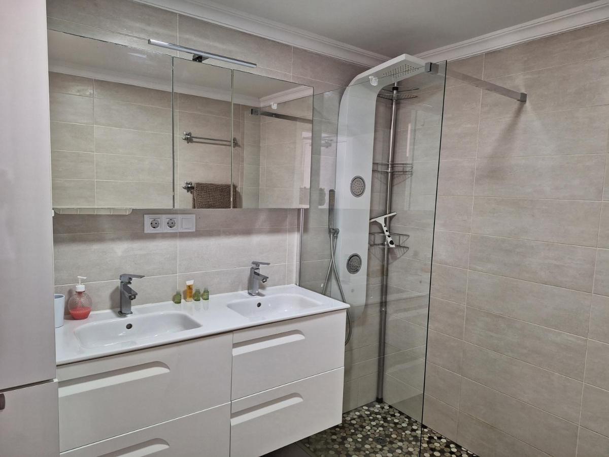 Solaris - Refurbished, Top Floor, Sea Views Puerto Rico  Exterior foto